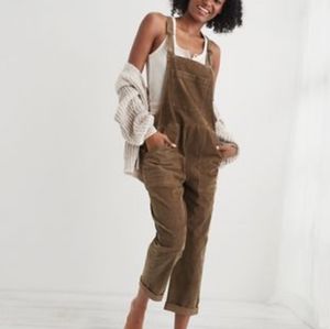 Aerie Courdaroy Overalls NWOT